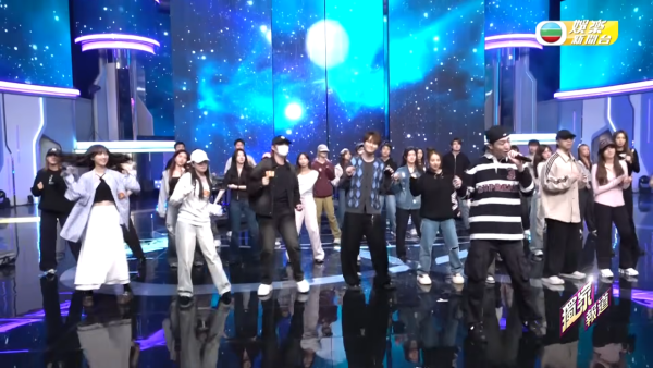 萬千星輝賀台慶｜逾300位藝員歌手現場直播 今年特別嘉賓係謝天華？