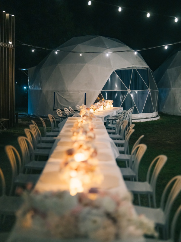 前TVB新聞主播梁凱寧沖繩教堂舉行婚禮 低胸白紗晒完美身材造型驚艷超唯美