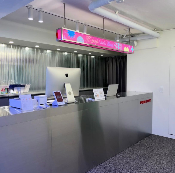 MAMA前夕！韓國爆紅POCA SPOT快閃4大港鐵站！$78起盲抽BTS/SEVENTEEN小卡 網民瘋搶斷貨