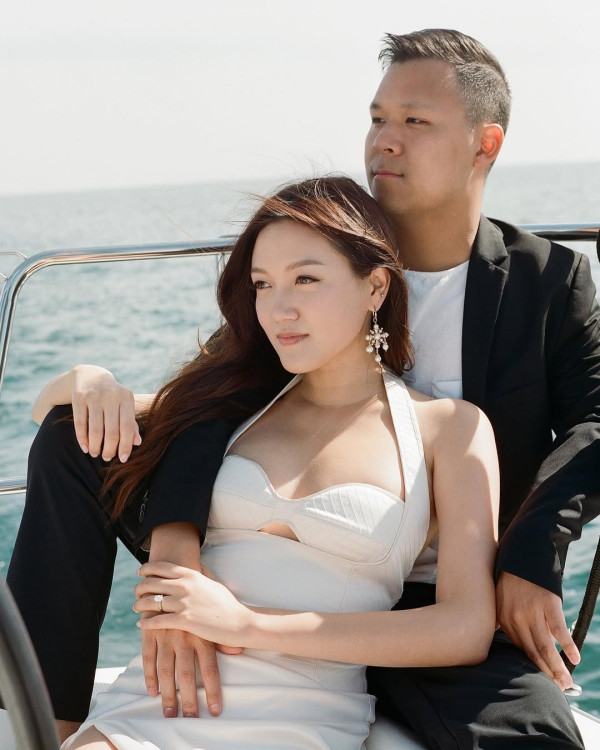 31歲前港姐季軍宣佈平安誕女！晒B女相感動報喜：「心被融化」