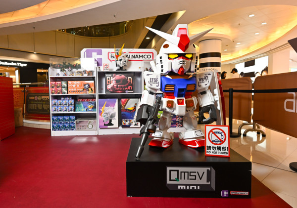 BANDAI三大品牌聯乘登陸apm 1.2米高達立像 芙莉蓮會場限定手辦