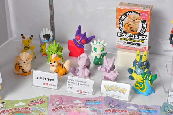 BANDAI三大品牌聯乘登陸apm 1.2米高達立像 芙莉蓮會場限定手辦