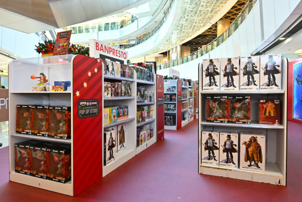 BANDAI三大品牌聯乘登陸apm 1.2米高達立像 芙莉蓮會場限定手辦