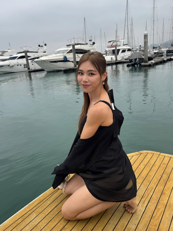 新聞女王2|6大富豪船P靚女「網紅」起底 全員港姐郭珮文鄧凱文泳裝照鬥晒葫蘆身形