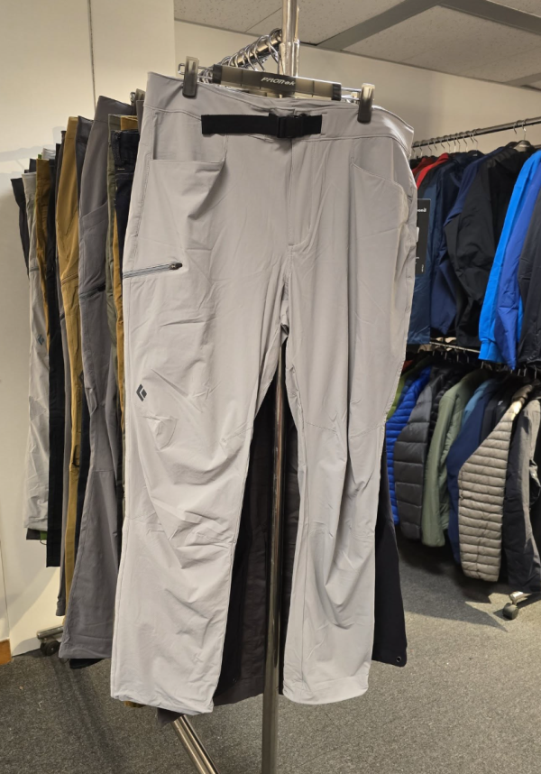 尖沙咀海港城戶外服裝開倉低至3折！一連5日 運動風衣/防水鞋/運動鞋/長褲/行山背囊$199起