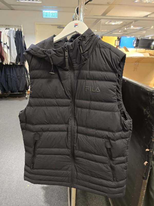 尖沙咀海港城戶外服裝開倉低至3折！一連5日 運動風衣/防水鞋/運動鞋/長褲/行山背囊$199起