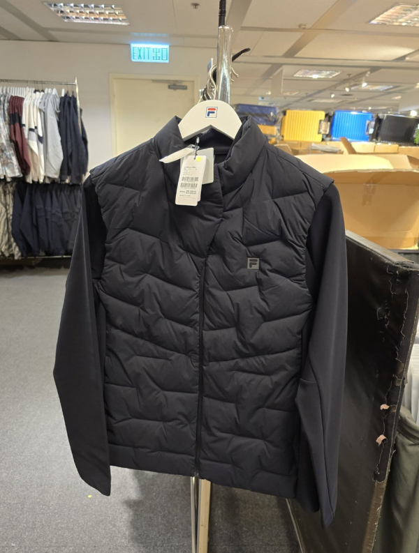 尖沙咀海港城戶外服裝開倉低至3折！一連5日 運動風衣/防水鞋/運動鞋/長褲/行山背囊$199起