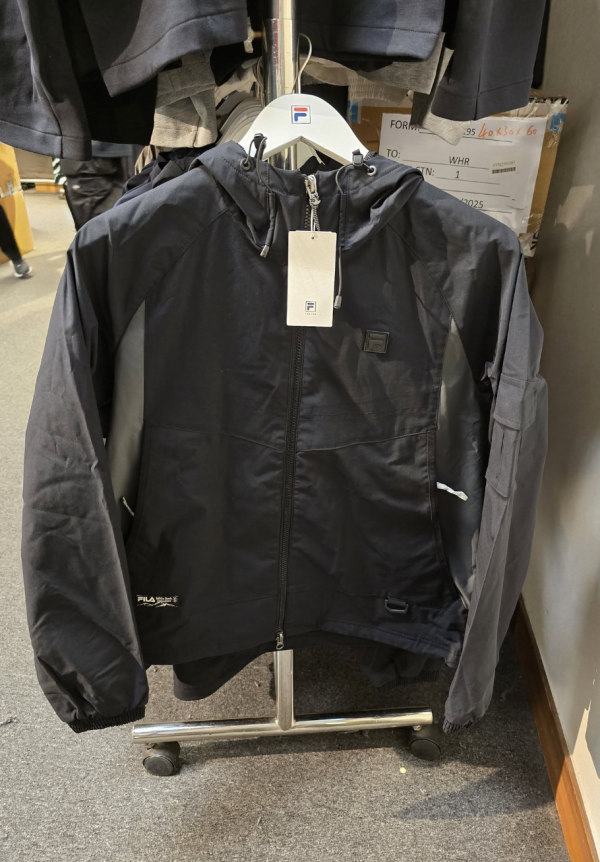 尖沙咀海港城戶外服裝開倉低至3折！一連5日 運動風衣/防水鞋/運動鞋/長褲/行山背囊$199起