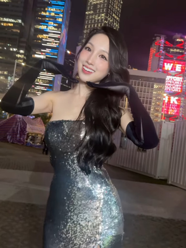 海兒陳曉華尷尬撞衫!貼身戰衣身材大激鬥 港姐冠軍被指輸在「這細節」上?