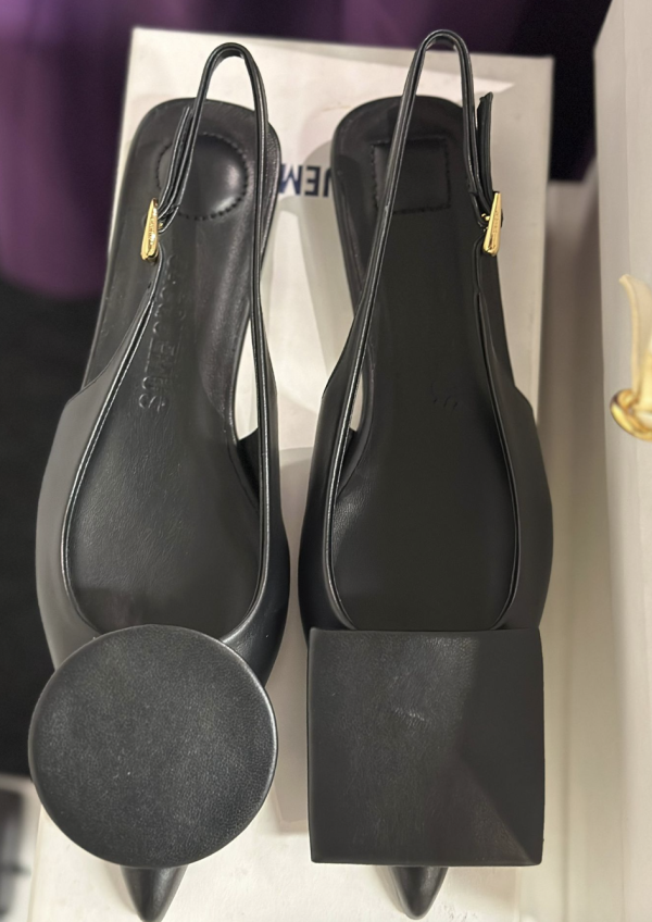 銅鑼灣時代廣場名牌開倉低至1折！平底鞋/休閒鞋$100起+輕奢手袋特賣 Marc Jacob/Karl Lagerfeld/Moschino/A.P.C