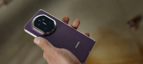 摺機不再化學！HUAWEI Mate X7 實測 80°C 熱水照淋、鐵球重擊零損傷？