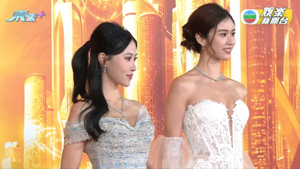 TVB台慶2025｜過百位女藝人紅地氈戰衣逐件睇！波波黃婧靈巨胸拋窒全場