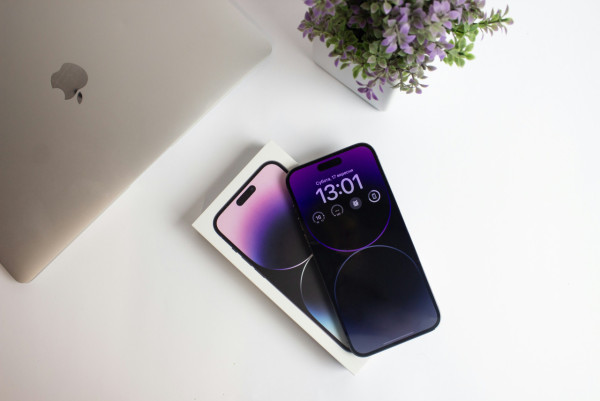 iPhone電量狂跌？5個「隱藏功能」默默燒電！Apple官方教你一鍵關閉設定續航力翻倍