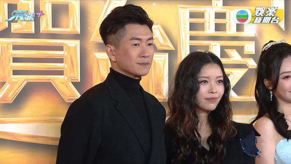 TVB台慶2025｜過百位女藝人紅地氈戰衣逐件睇！波波黃婧靈巨胸拋窒全場