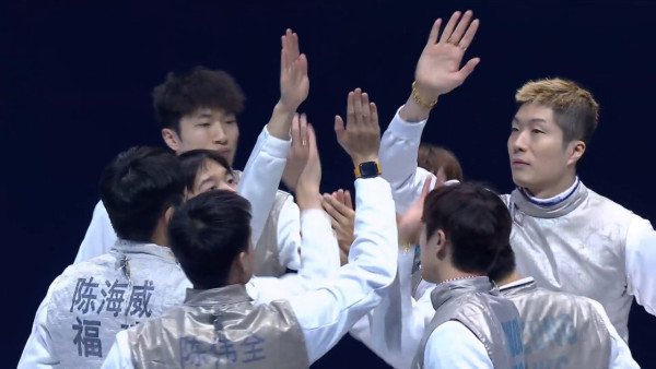 十五運會|張家朗蔡俊彥領銜花劍團體賽奪金!連續9局領先45:34擊敗福建!