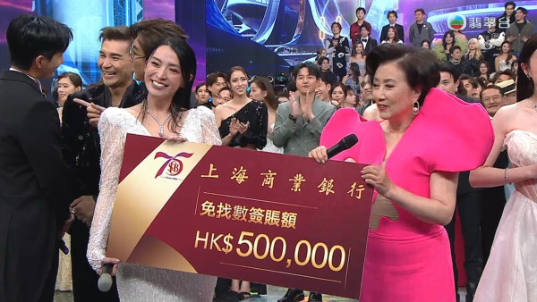 TVB台慶2025｜麥美恩缺席「擠壓胸」傳統險失傳？兩位大獎得主「識做」自製黃金畫面