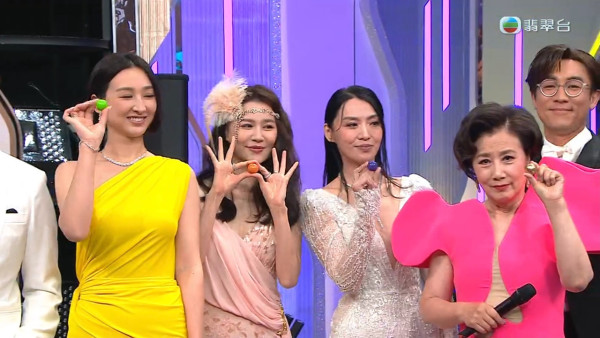 TVB台慶2025｜麥美恩缺席「擠壓胸」傳統險失傳？兩位大獎得主「識做」自製黃金畫面