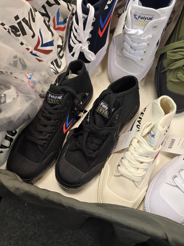 尖沙咀海港城戶外服裝開倉低至3折！一連5日 運動風衣/防水鞋/運動鞋/長褲/行山背囊$199起