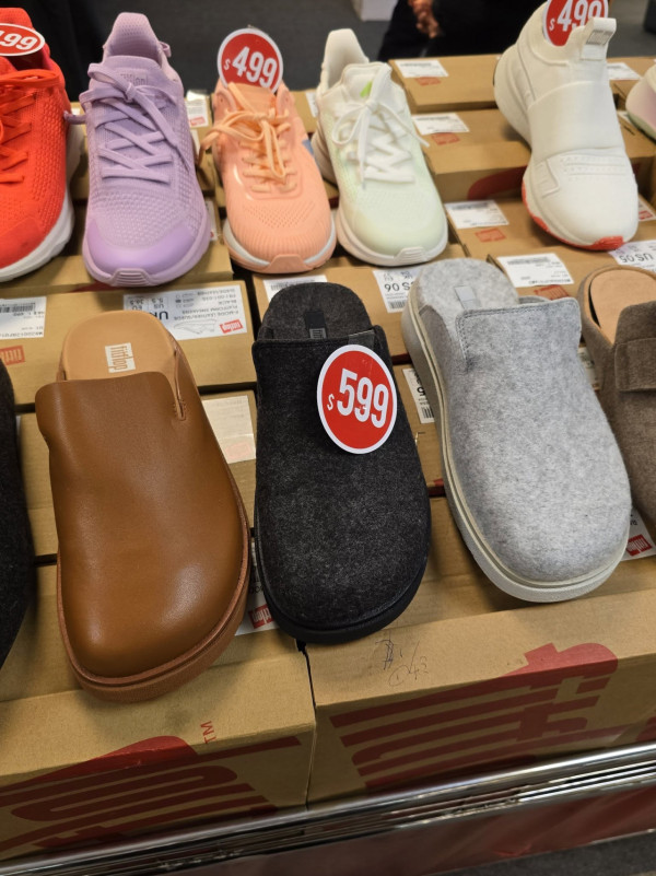 尖沙咀海港城戶外服裝開倉低至3折！一連5日 運動風衣/防水鞋/運動鞋/長褲/行山背囊$199起