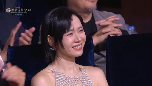 玄彬孫藝珍齊封青龍獎影帝后（圖片來源：KBS）