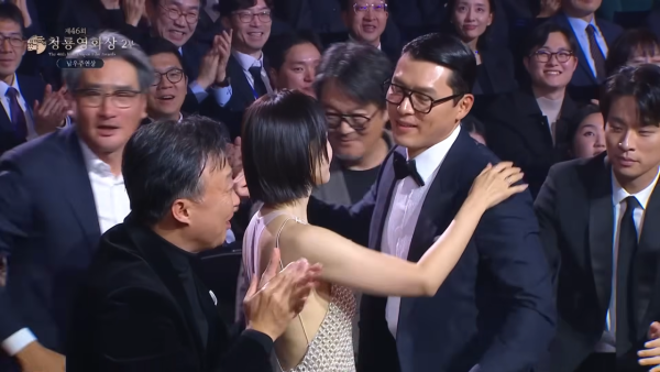 玄彬孫藝珍齊封青龍獎影帝后（圖片來源：KBS）