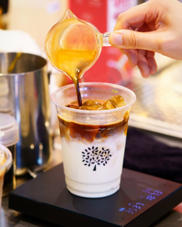 結業潮｜陳豪咖啡apm分店突執笠！Blooms Coffee剩4分店！網民估一關鍵原因？