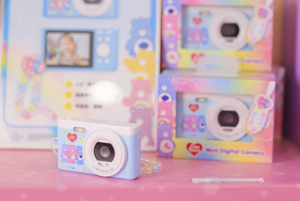 2025聖誕商場打卡懶人包︱全港各區商場聖誕活動合集 Frozen聖誕裝置/BABY MIRROR聖誕打卡（持續更新）