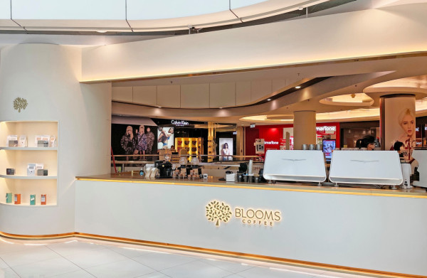 結業潮｜陳豪咖啡apm分店突執笠！Blooms Coffee剩4分店！網民估一關鍵原因？