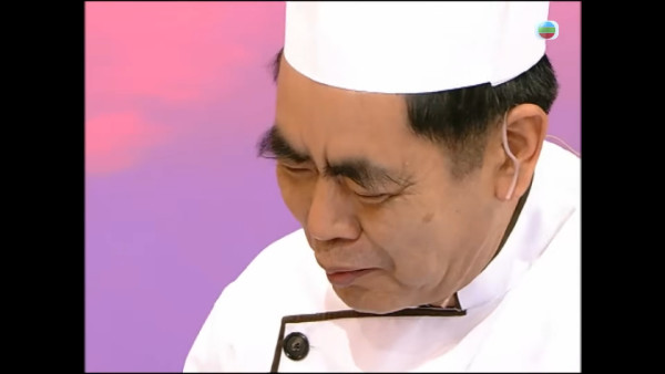 《美女廚房》周中師傅76歲近照曝光！眉髮全白身形清減 曾患腎衰竭引擔憂