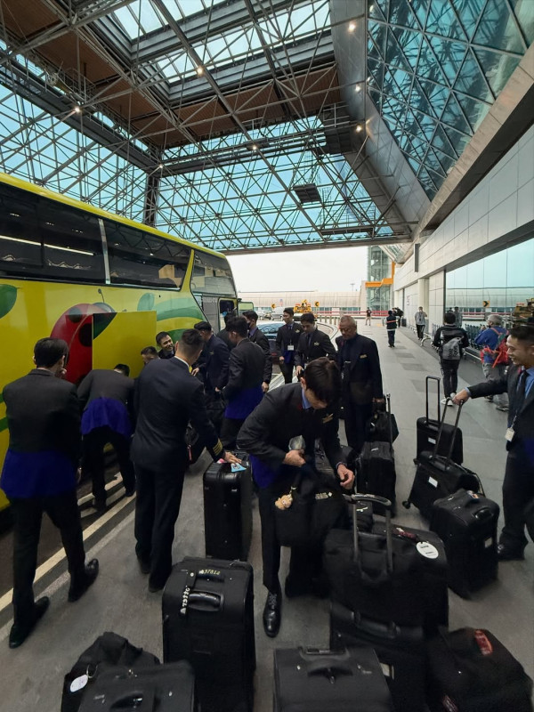 華航「神顏男團」航班創紀錄！全空少陣容引女乘客尖叫求預告日期 