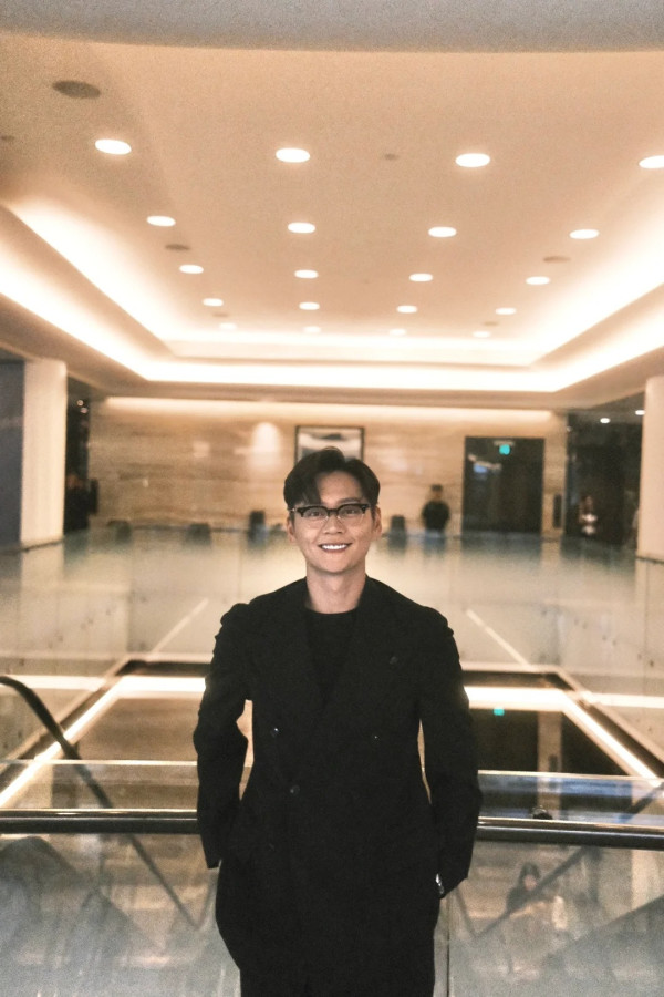 楊偲泳罕有高調放閃晒張振朗合照洩蜜 嘉年華贏盡4袋公仔私下互動甜到漏