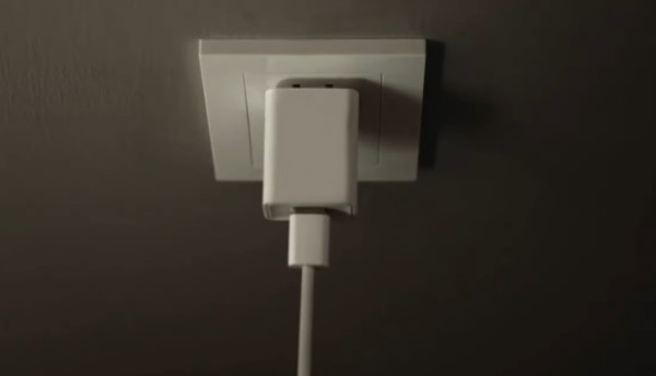 【黑科技】iPhone 都要輸？ HUAWEI Mate 80 電量超強！1 設定可「14 日不充電」