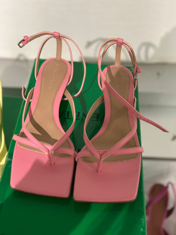 銅鑼灣時代廣場名牌開倉低至1折！平底鞋/休閒鞋$100起+輕奢手袋特賣 Marc Jacob/Karl Lagerfeld/Moschino/A.P.C