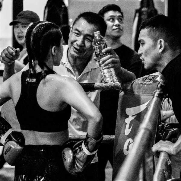 前港姐冠軍IG發文認愛正式公開戀情 首貼與男友親密合照：「他不是混血兒」