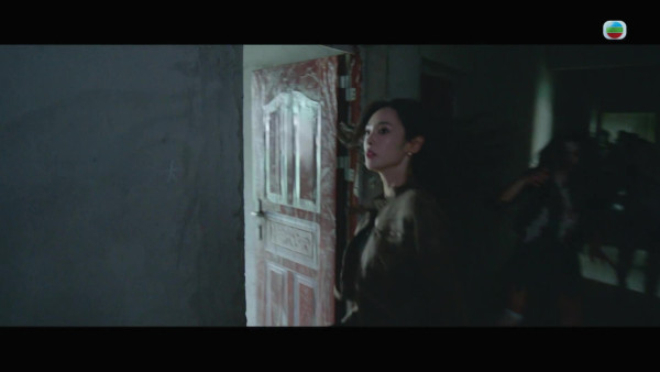 新聞女王2｜劇組升降平台倒塌意外改編自真實事件 總監製鍾澍佳為業內基層發聲