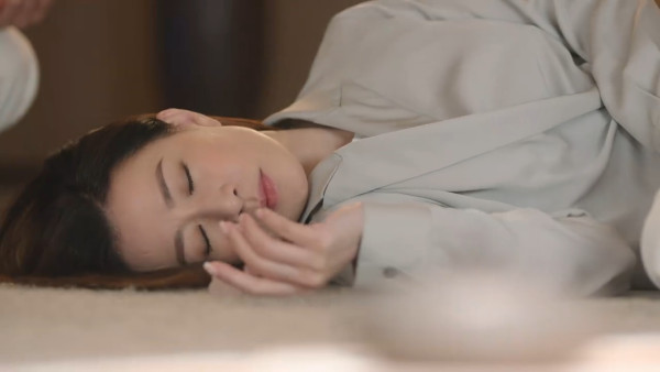 新聞女王2劇評｜晶耀學院個案改編轟動一時南韓「攝理教」真實事件 拆解「身心靈騙局」社會現象