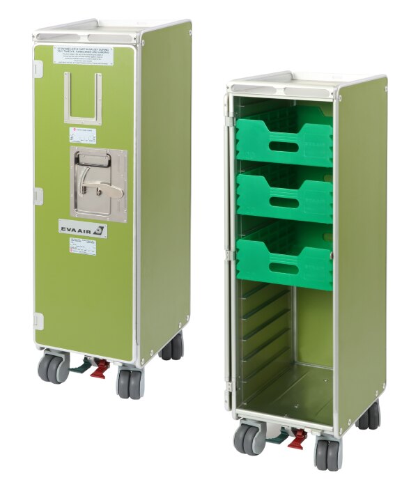 食完飛機餐勿疊起方便收盤。