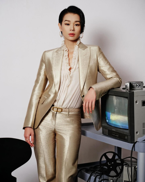 前TVB視后再搞婚宴結婚10周年大排筵席晒恩愛 屢傳婚變仍撐老公力證夫妻情不變