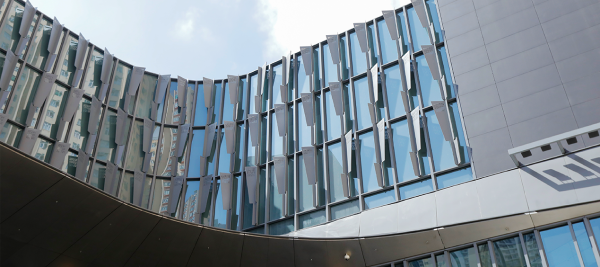 東九文化中心藏「倫敦級」打卡秘景!遊客揭3大隱藏位:超唯美落地窗