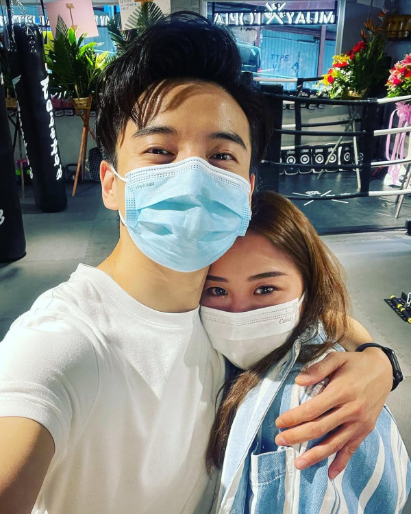 36歲男藝人低調結婚與圈外女友拉埋天窗  婚禮現場曝光！入行13年兼職泰拳教練