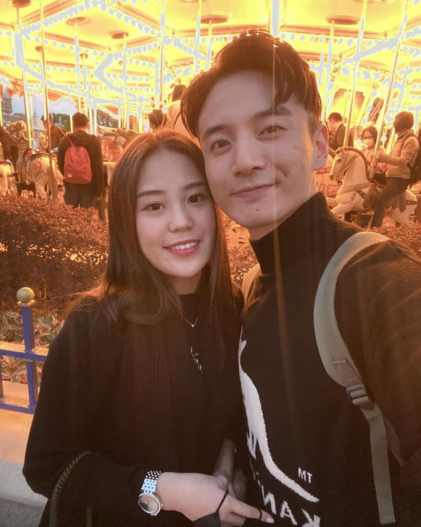 36歲男藝人低調結婚與圈外女友拉埋天窗  婚禮現場曝光！入行13年兼職泰拳教練