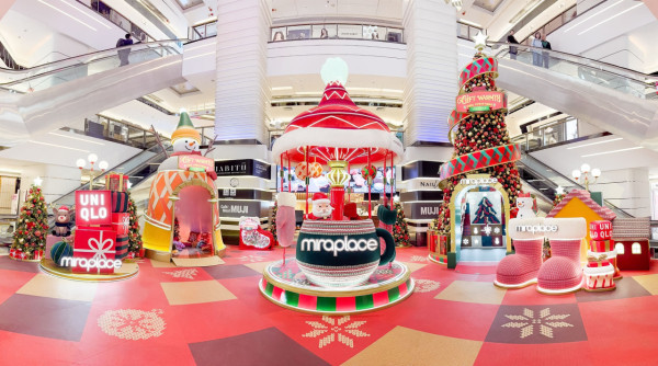 Mira Place X UNIQLO 暖「粒粒」聖誕樂園 6 大聖誕打卡位 登記會員贏獎賞禮遇