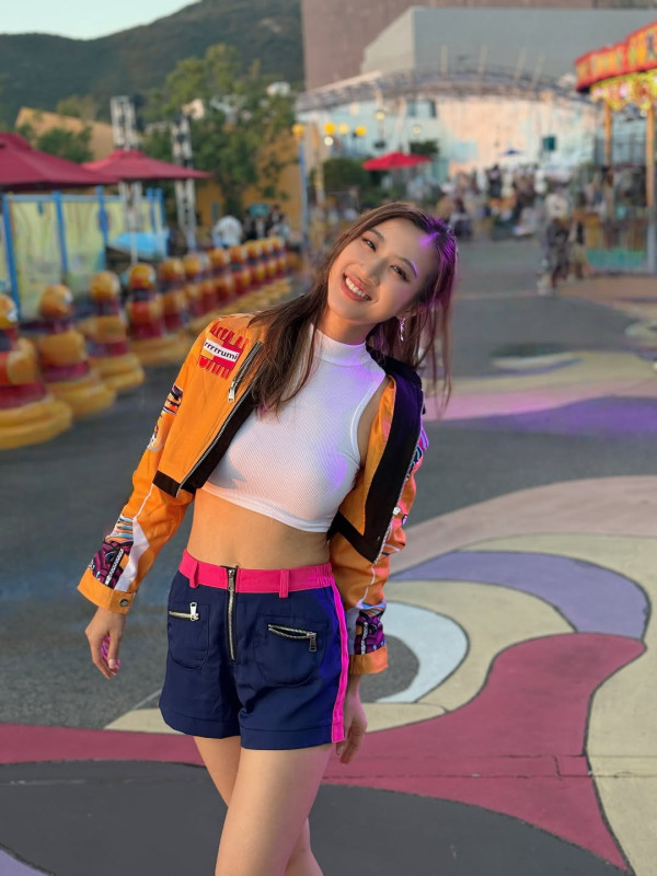 今屆落選港姐第一人火速加入《東張》 碩士畢業註冊社工入行做「東張女神」