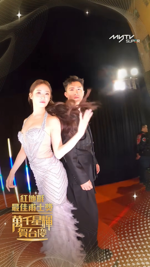 葉蒨文火力全開Deep V直落肚臍胸型畢露 盤點歷年6大性感戰衣艷壓全場