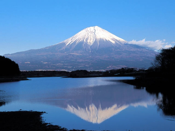 影富士山不止河口湖Lawson!3大「零路人」絕景公開 田貫湖雙鑽石/天鵝湖