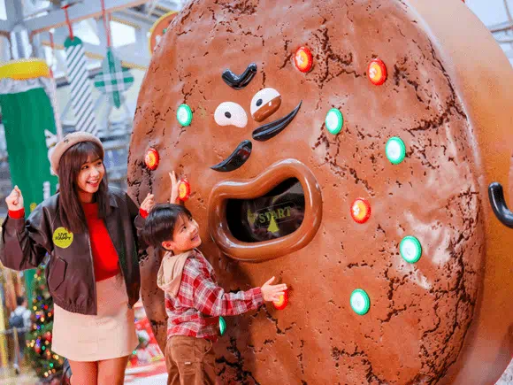 聖誕好去處2025|全港40+打卡熱點懶人包!巨型聖誕樹/飄雪/市集 最靚燈飾地圖(持續更新)