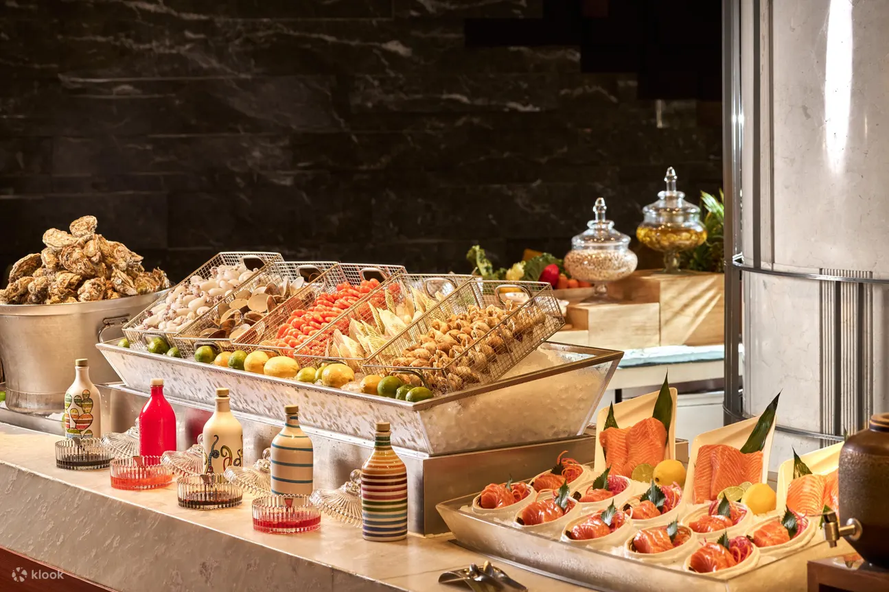 深圳星河麗思卡爾頓酒店 Flavorz 海鮮自助餐廳 平安夜。圖片來源:Klook 深圳星河麗思卡爾頓酒店 Flavorz 海鮮自助餐廳 平安夜。圖片來源:Klook