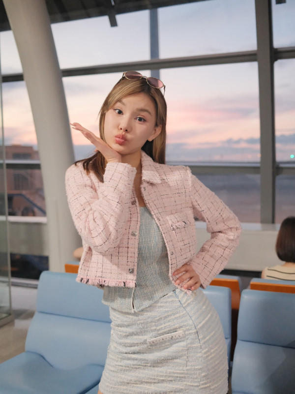 五索高調慶祝婚外情關係10周年！獲馬清鏗贈「全球唯一」首個愛馬仕最新手袋