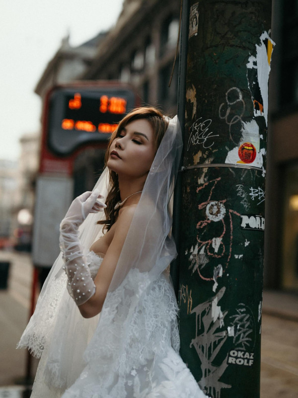 五索高調慶祝婚外情關係10周年！獲馬清鏗贈「全球唯一」首個愛馬仕最新手袋