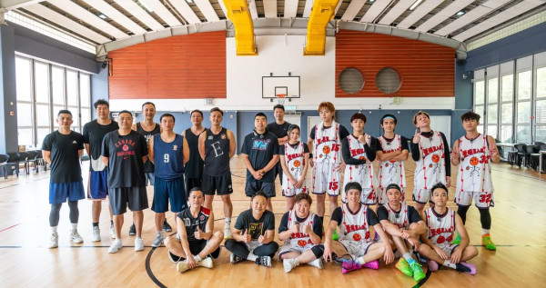 COLLAR成員Candy王家晴被爆新戀情！甜蜜約會斷正疑似暗撻同門男團師兄？